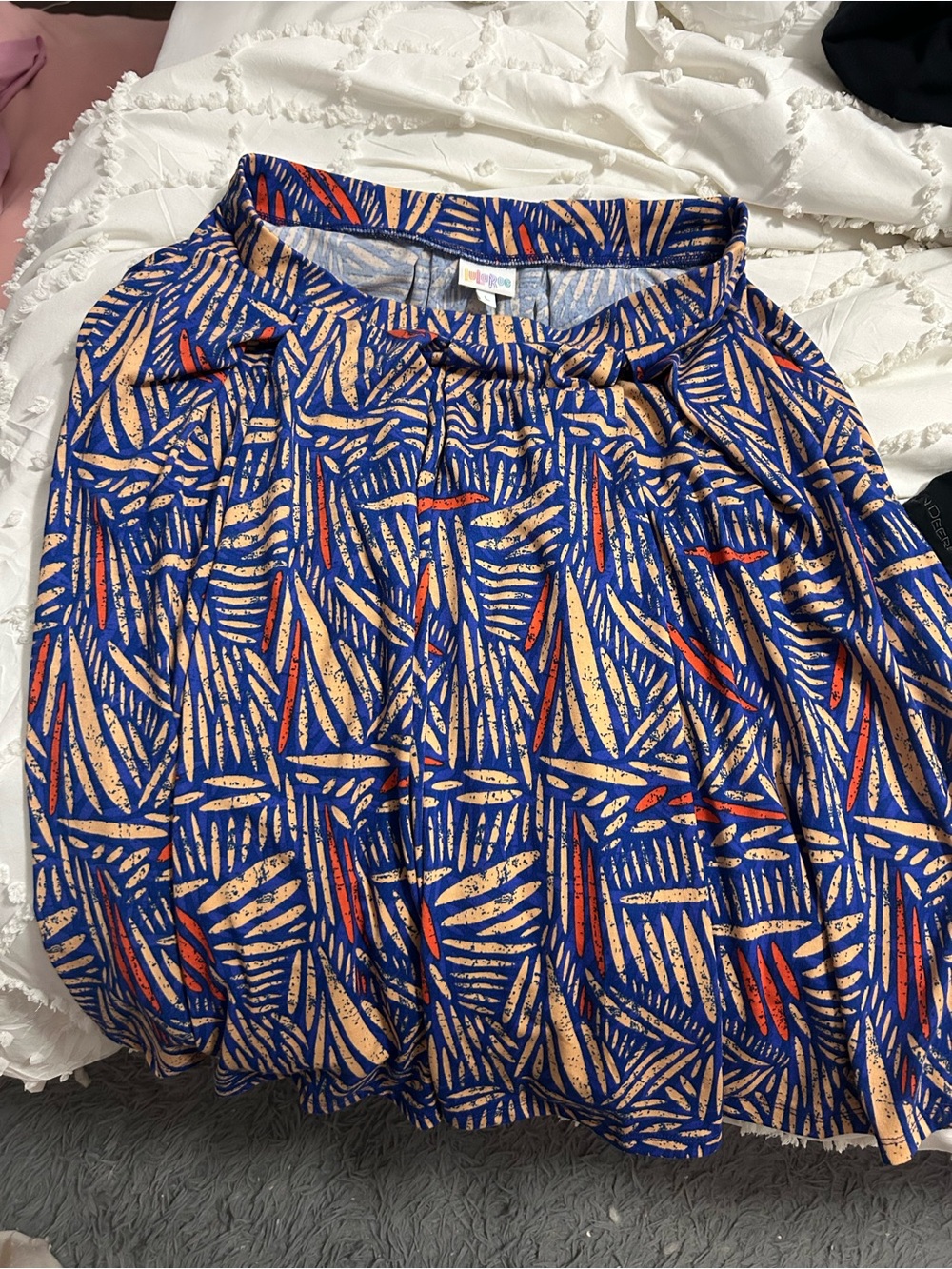 LuLaRoe pattern skirt